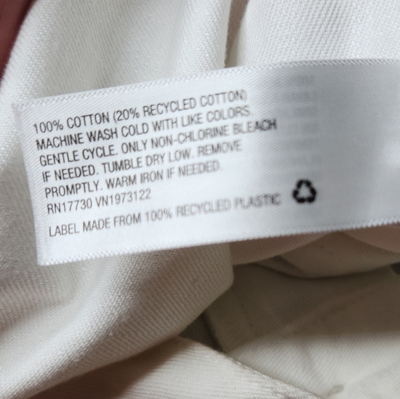 Universal Thread High Rise White Shorts - 17 - Picture 9 of 11